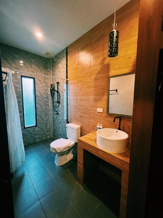 Vivi Hotel Resort Пхукет Экстерьер фото